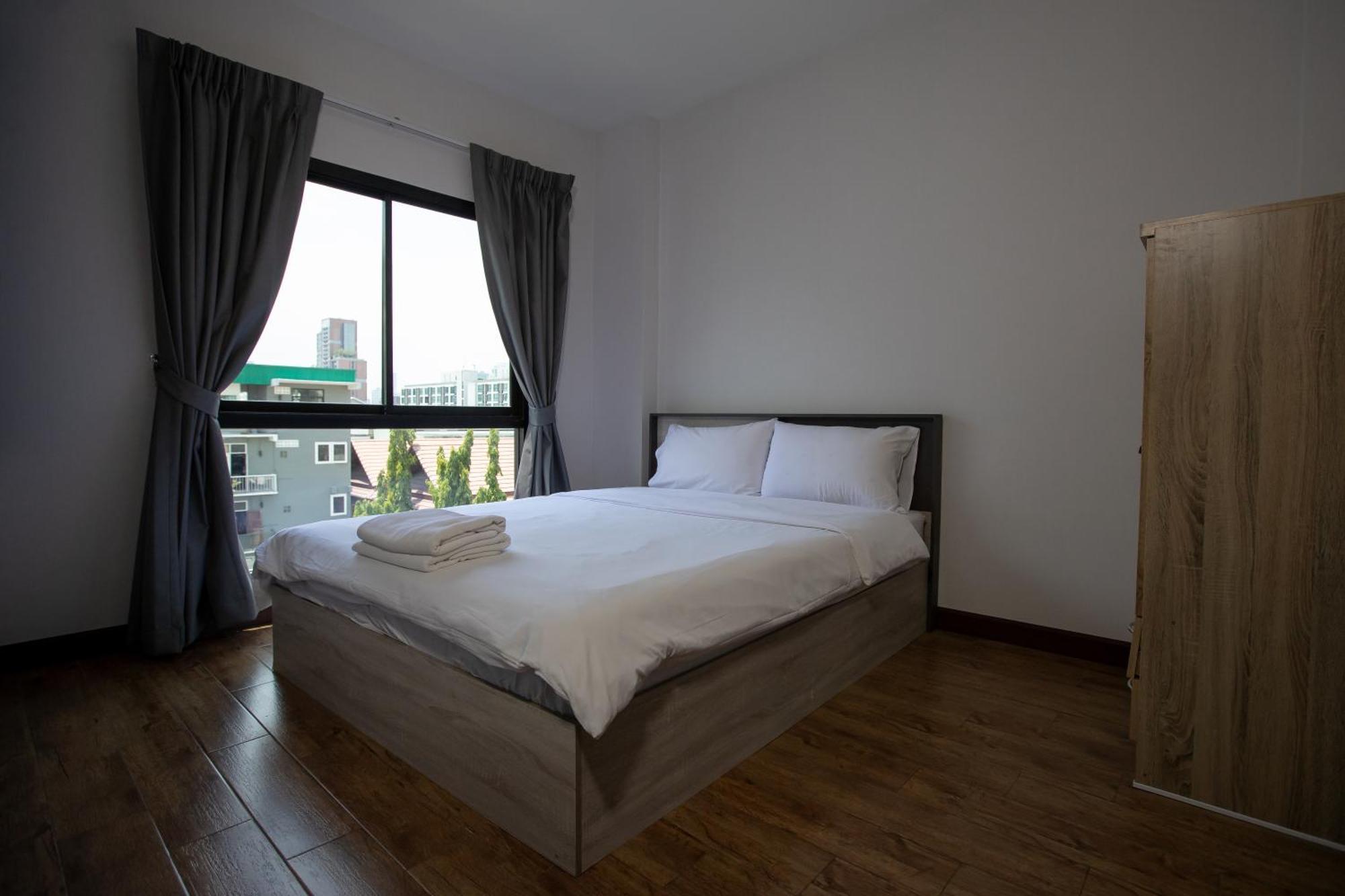 Room 36 Service Apartment بانكوك المظهر الخارجي الصورة