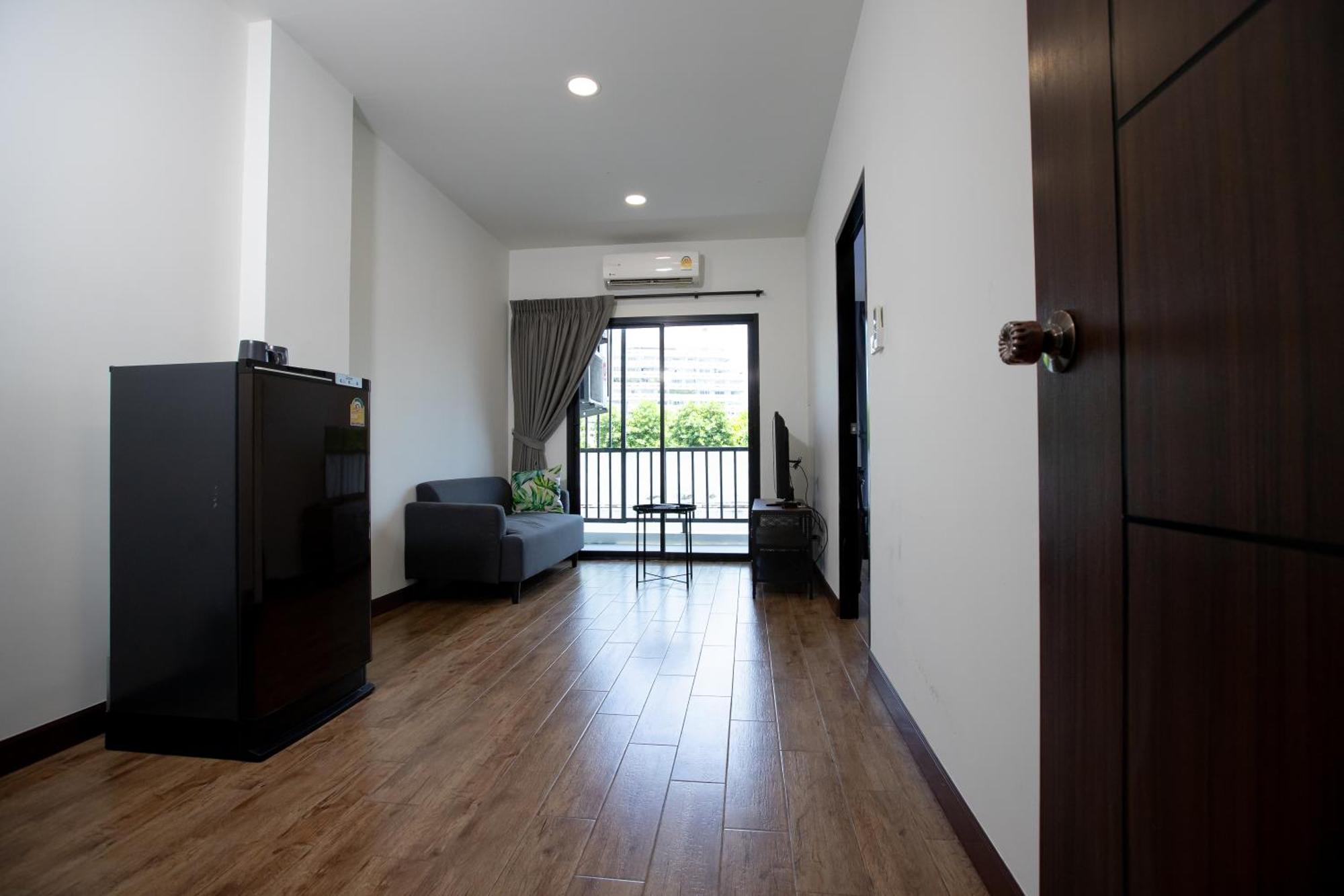 Room 36 Service Apartment بانكوك المظهر الخارجي الصورة